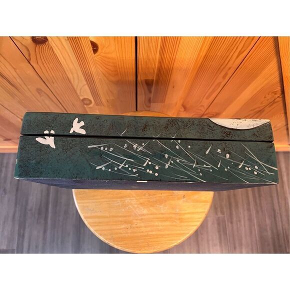 LA BELLE Hand Painted ART DECORATED LACQUER Wood BOX Egyptian Theme - Picture 6 of 8